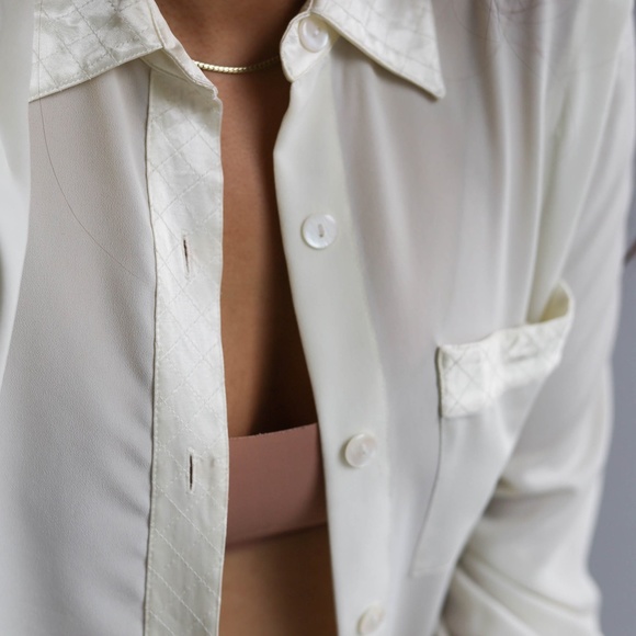 Vintage Sleek Button up Blouse (Liz Claiborne) - Picture 2 of 8